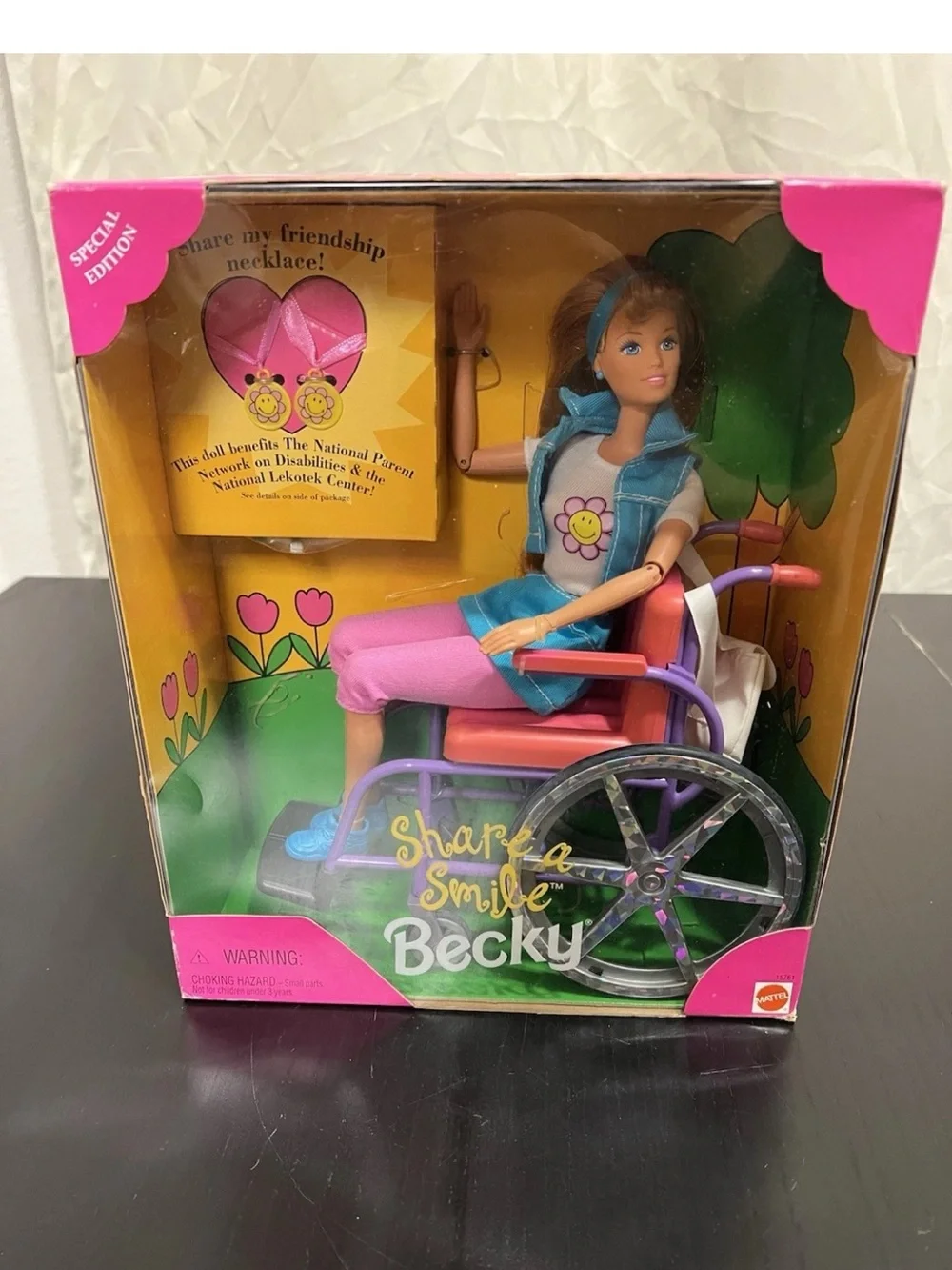Mattel 1996  Barbie Share a Smile Becky Special Edition 11 in Doll & Wheelchair